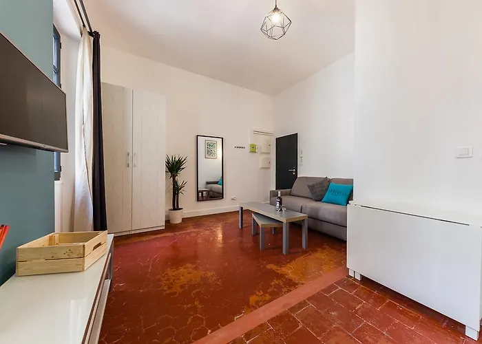 Chez Nous - 7 Appartements Sur Le Vieux Port