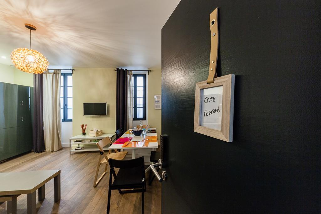 Apartment Chez Nous - 7 Sur Le Vieux Port *